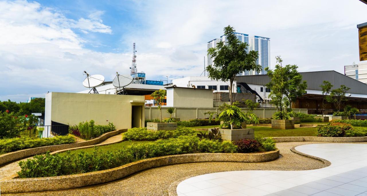 Azalea Suites Cikarang By Jayakarta Group المظهر الخارجي الصورة