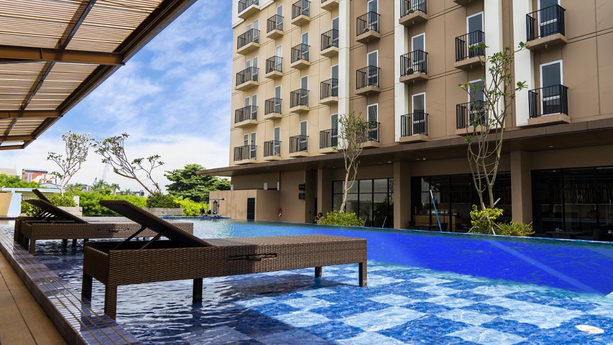 Azalea Suites Cikarang By Jayakarta Group بيكاسي المظهر الخارجي الصورة